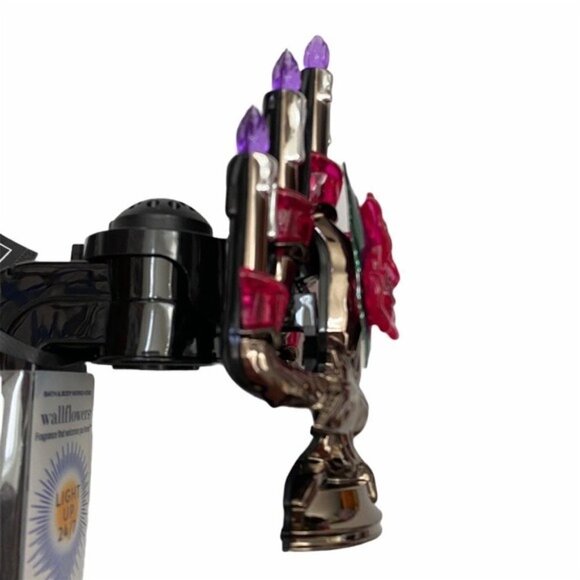 Bath and Body Works Candelabra Roses Nightlight Projector Wallflower - Picture 5 of 7